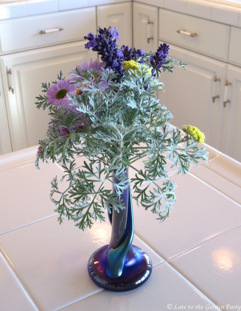Late to the Garden Party: In a Vase on Monday: Small Stuff