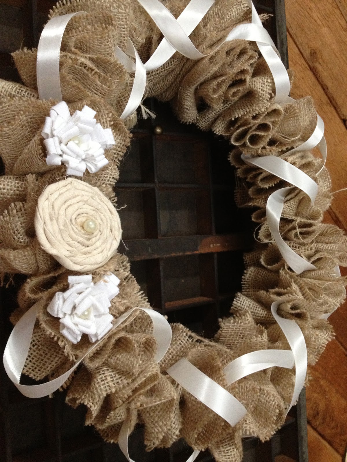 DIY180 How To Make A Burlap Wreath