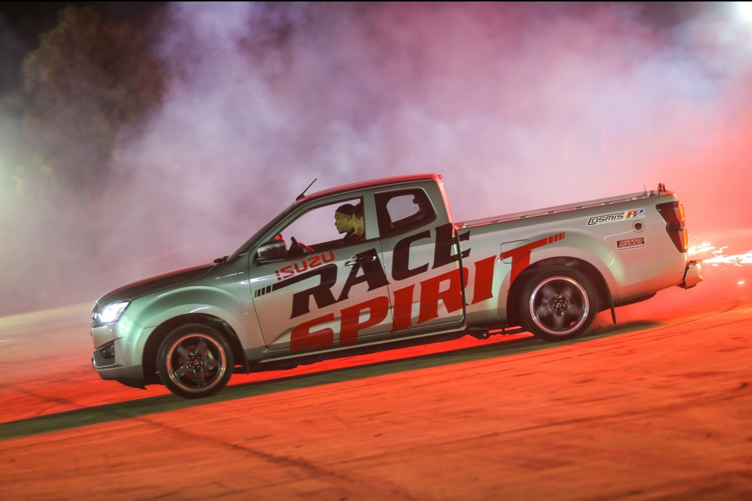 อีซูซุระเบิดความมัน...เฟ้นหาสุดยอดรถ “อีซูซุดีแมคซ์” ที่แรงและเร็วที่สุดแห่งปี ในการแข่งขัน Isuzu Race Spirit 2019 รอบชิงชนะเลิศ 