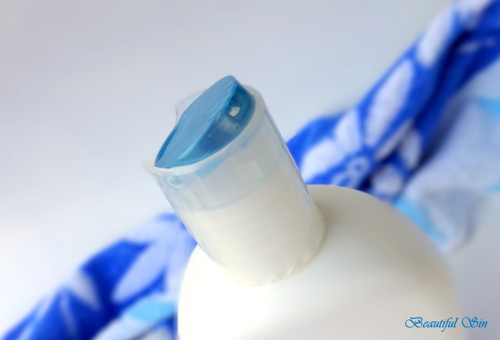 Amway Body Series освежаващ душгел за тяло Beautiful Sin