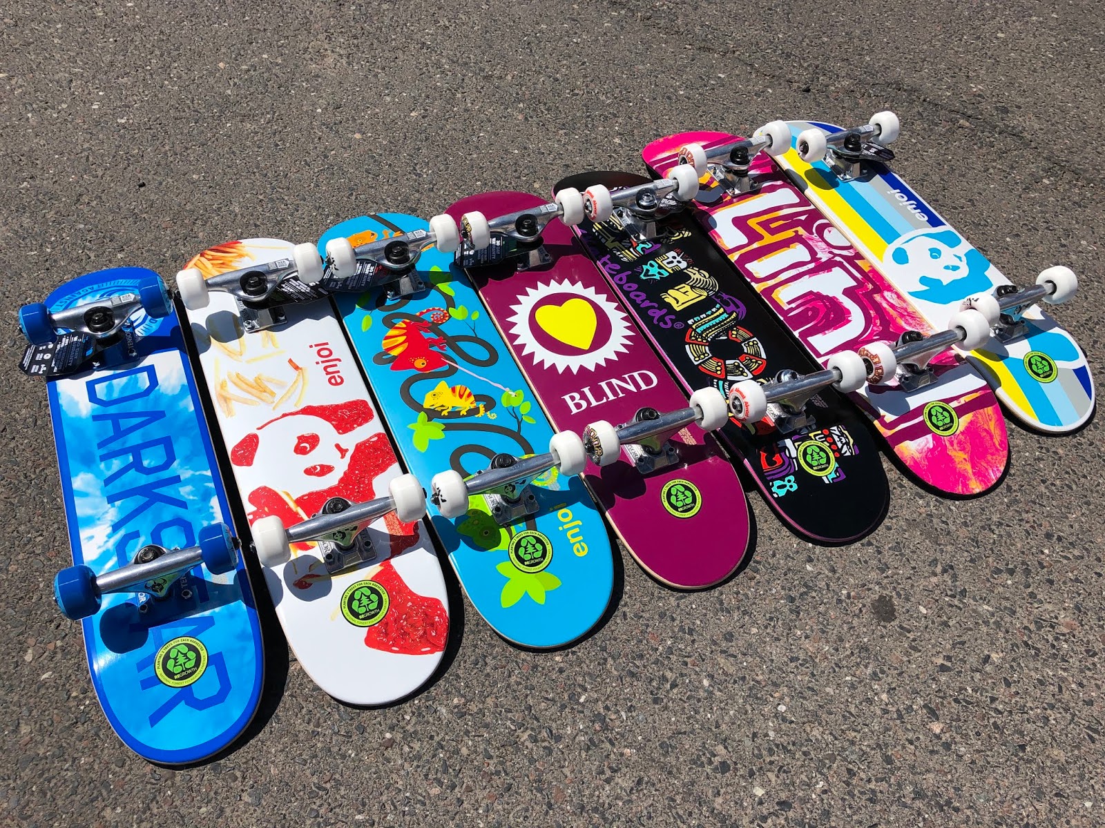 Damage Youth Skateboard Completes