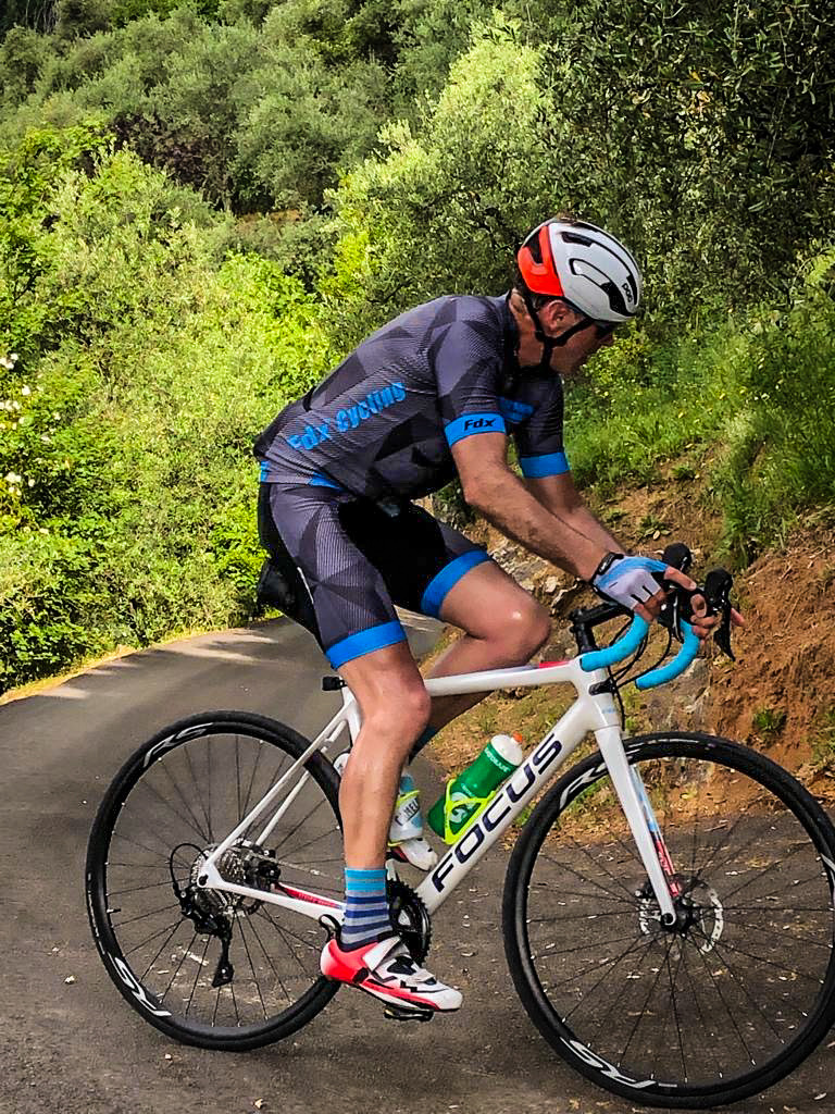 carbon road bike rental in Camaiore