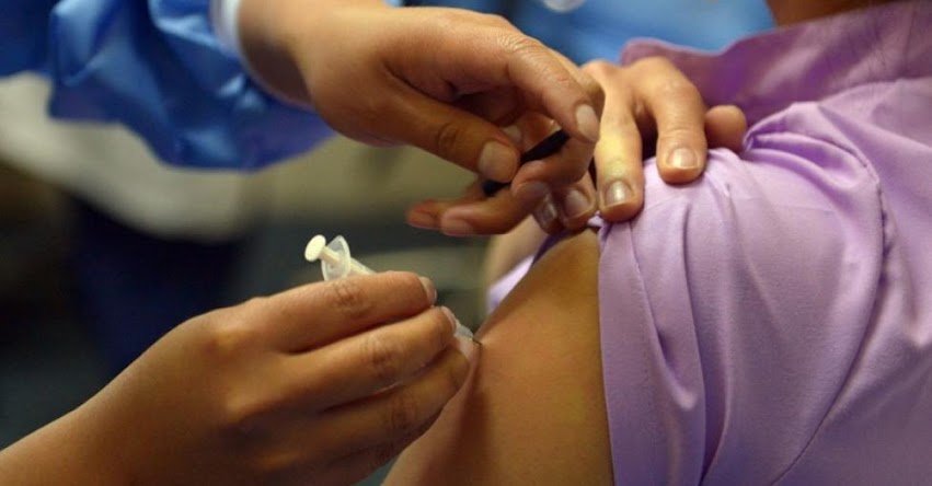 MINEDU entregó padrón de personal educativo público y privado para ser priorizado en la vacunación
