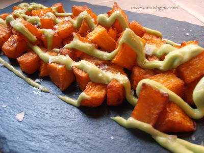 ~ Bravas de calabaza con salsa de aguacate y wasabi ~