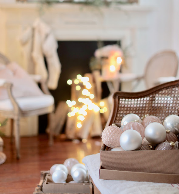 Tips for simple & easy ways to store holiday decor