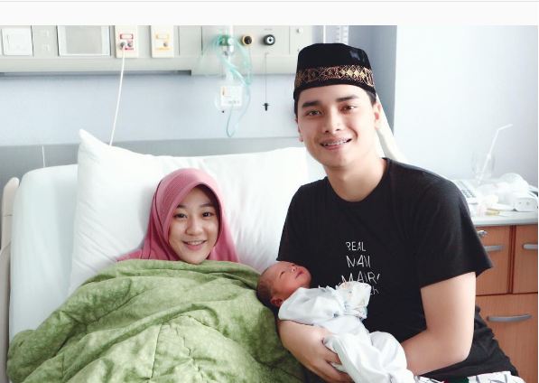 SUAMI: Baca Doa ini Ketika Istri Melahirkan, InsyaAllah Persalinannya Pasti Lancar SUAMI: Baca Doa ini Ketika Istri Melahirkan, InsyaAllah Persalinannya Pasti Lancar