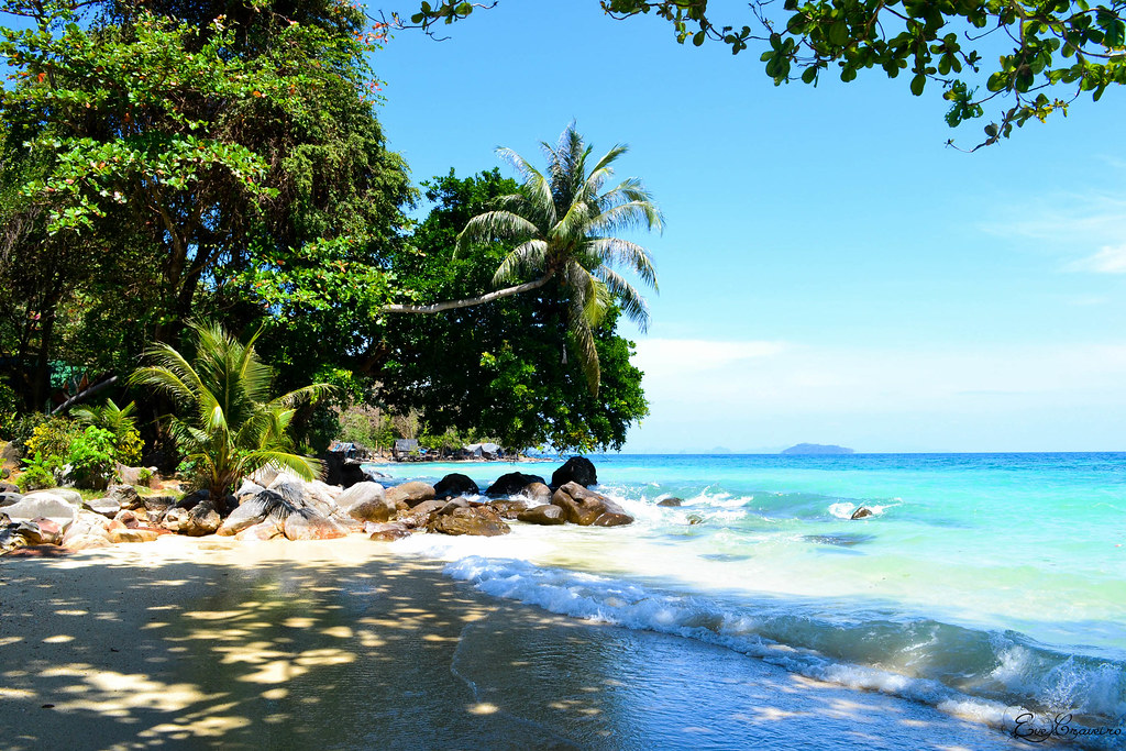 Phak Nam Bay Phi Phi island