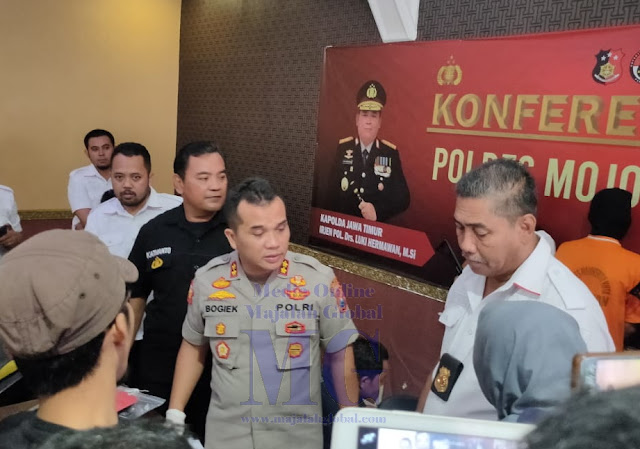 2 Pembunuh Anak yang Dibuang di Sungai Akhirnya Ditangkap 2 Pembunuh Anak yang Dibuang di Sungai Akhirnya Ditangkap