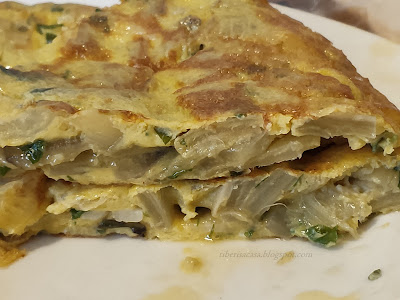 ~ Tortilla con pencas de acelgas ~ Truita de tronchos de bleda ~