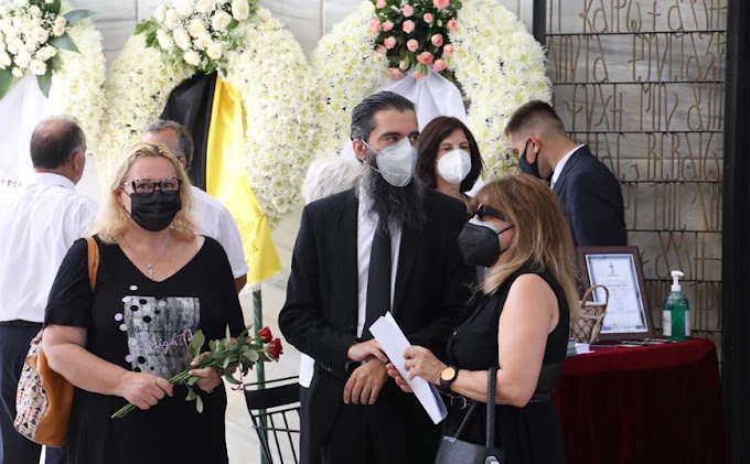 Ανέστης Βλάχος: Θλίψη και συγκίνηση στην κηδεία του ηθοποιού