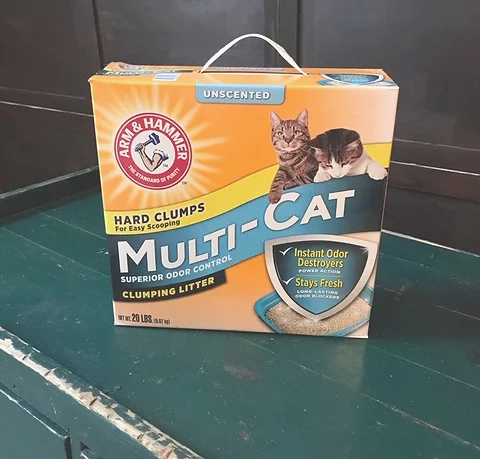 Arm & Hammer Multi-Cat unscented cat litter box