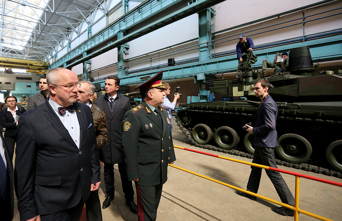 оао 766 уптк. оборонная промышленность сша. бронетанковый завод в николаеве. украинского опк. укроборонпром.