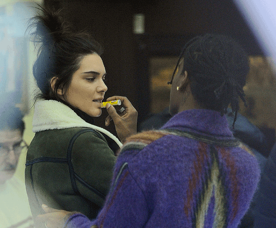 Kendall Intimate ASAP2 Kendall Jenner's rumoured boyfriend A$AP Rocky spotted lubricating her lips (photos)
