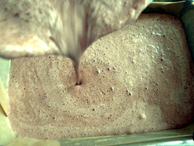 Chocolate magic custard cake by Laka kuharica: Pour the liquid batter into the baking pan 