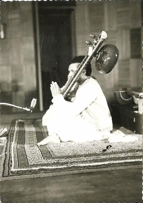 Emporio Rabindranath Tagore.2