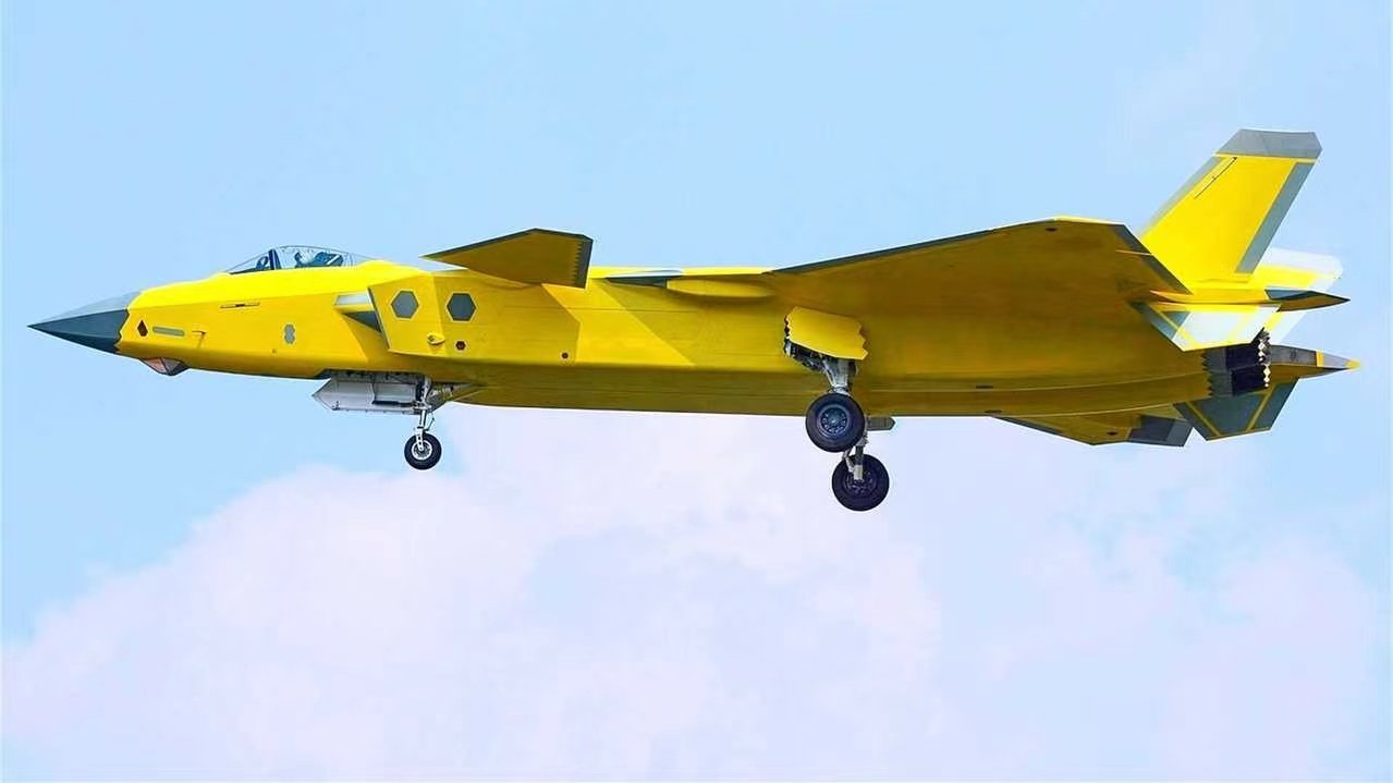 Aero Blast j20