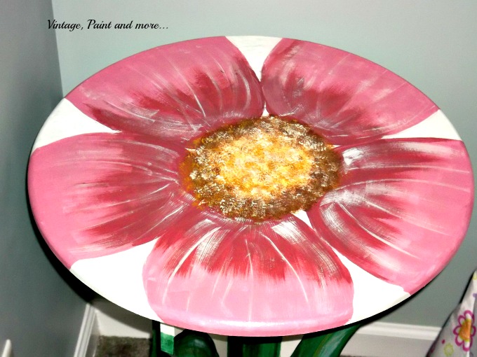 Vintage, Paint and more... painted table, table painted to look like flower, flower painted table