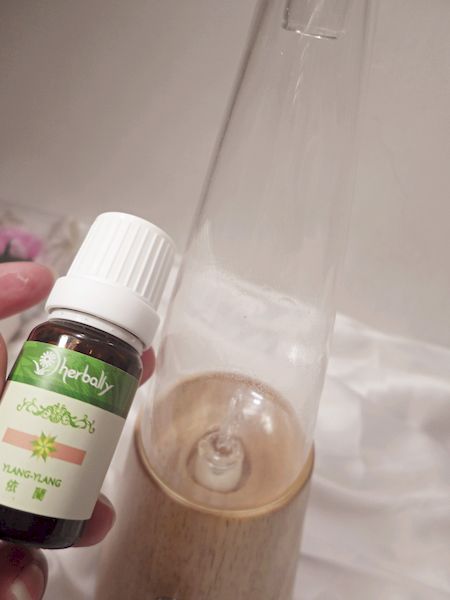 香氛 ░ 北歐風格的設計,質感品味的居家生活herbally 草本真情【花容】精油原木擴香儀