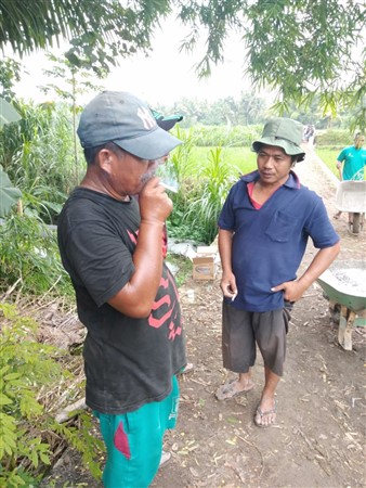 dokumentasi kegiatan gotong-royong pembangunan jalan usaha tani