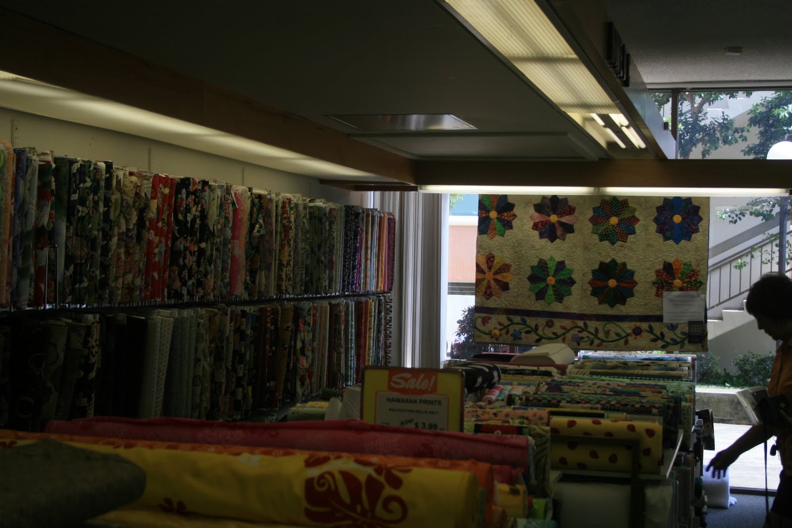 shhdesigns A quilt shop and Waikiki Aquarium