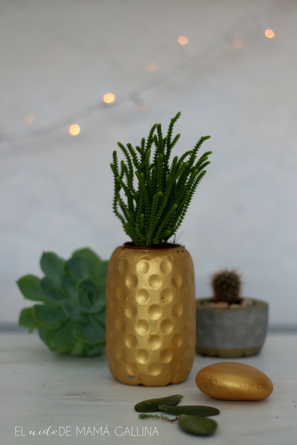 concrete pineapple planter