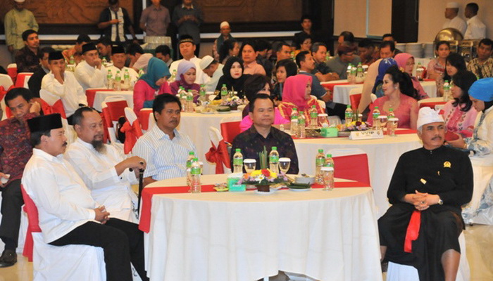 Buka Puasa Bersama, Pangdam Torry Bangun Komunikasi Sosial