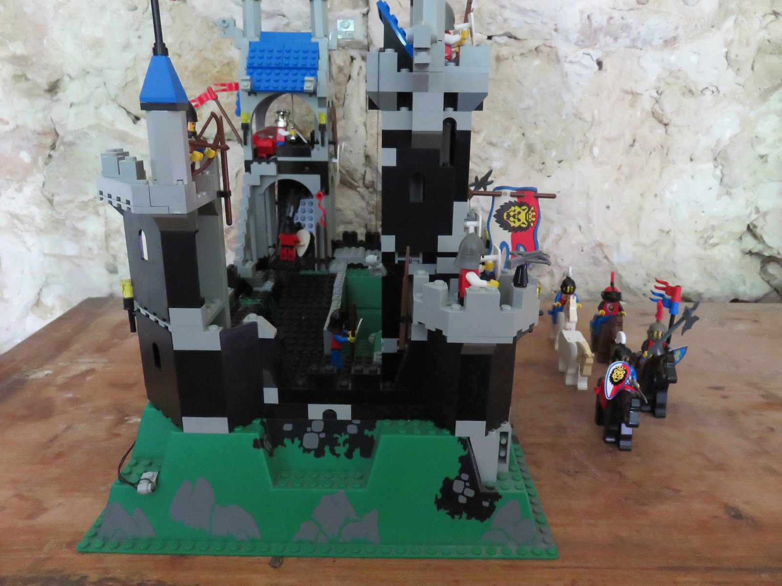 LEGO 6090 ANNEE 1995