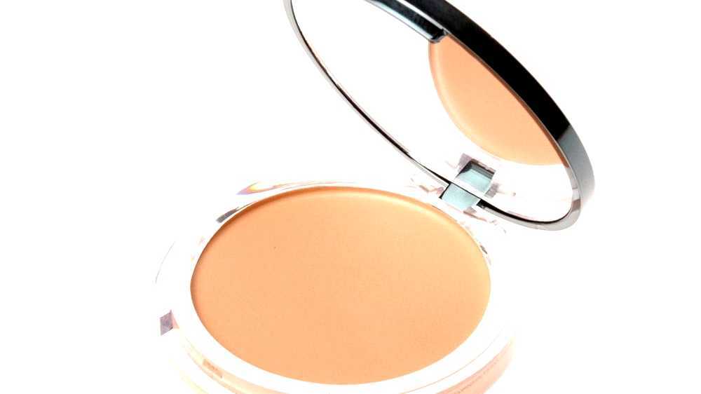 Foundation (cosmetics)