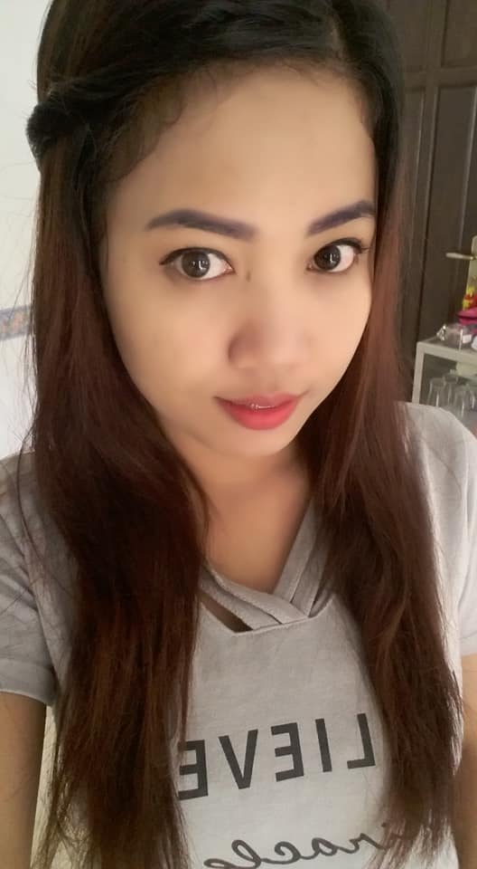 Cerita Eksibisionis: YOLA ISTRI EKSIBISIONIS : Part 1