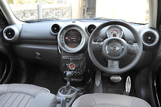 mini countryman interior and steering view