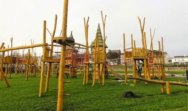 Playground equipment for gardens &#8211; 25 great models!