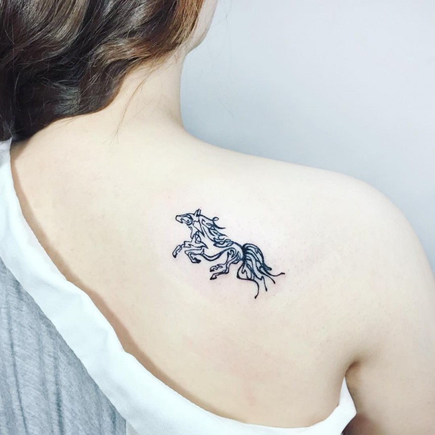 Tatuajes de caballos para mujeres y su significado