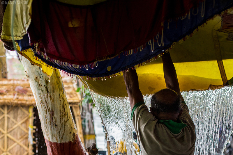 Deaf and Dumb tea seller clearing the water