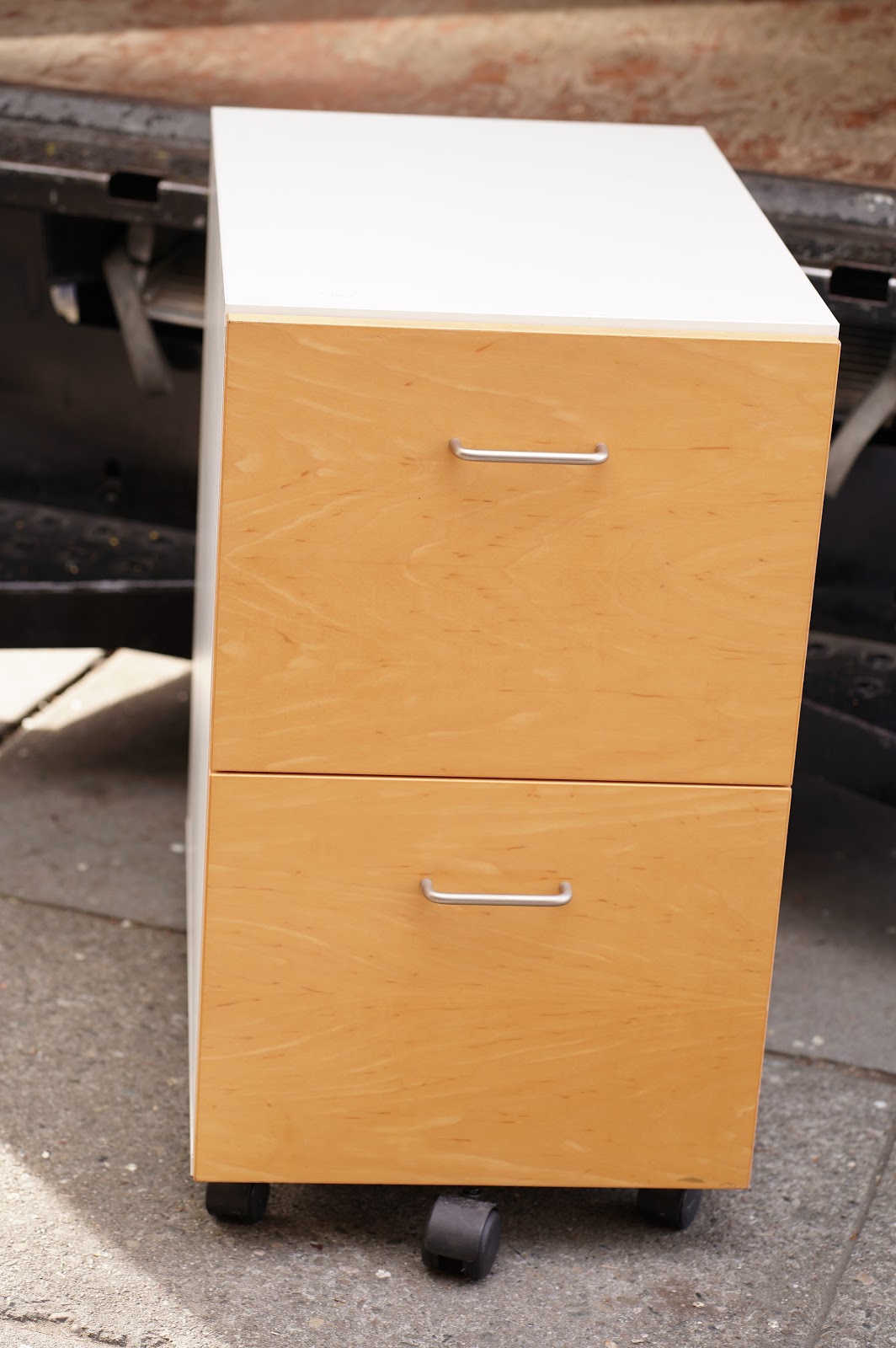 UHURU FURNITURE & COLLECTIBLES **SOLD** 98008 Techline 25" x 27" Tall x 15.75" Wide Hanging