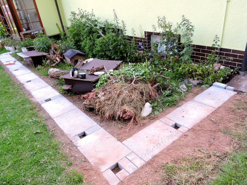 Beim Kräuterfraala Das IgelGehege verändert sich