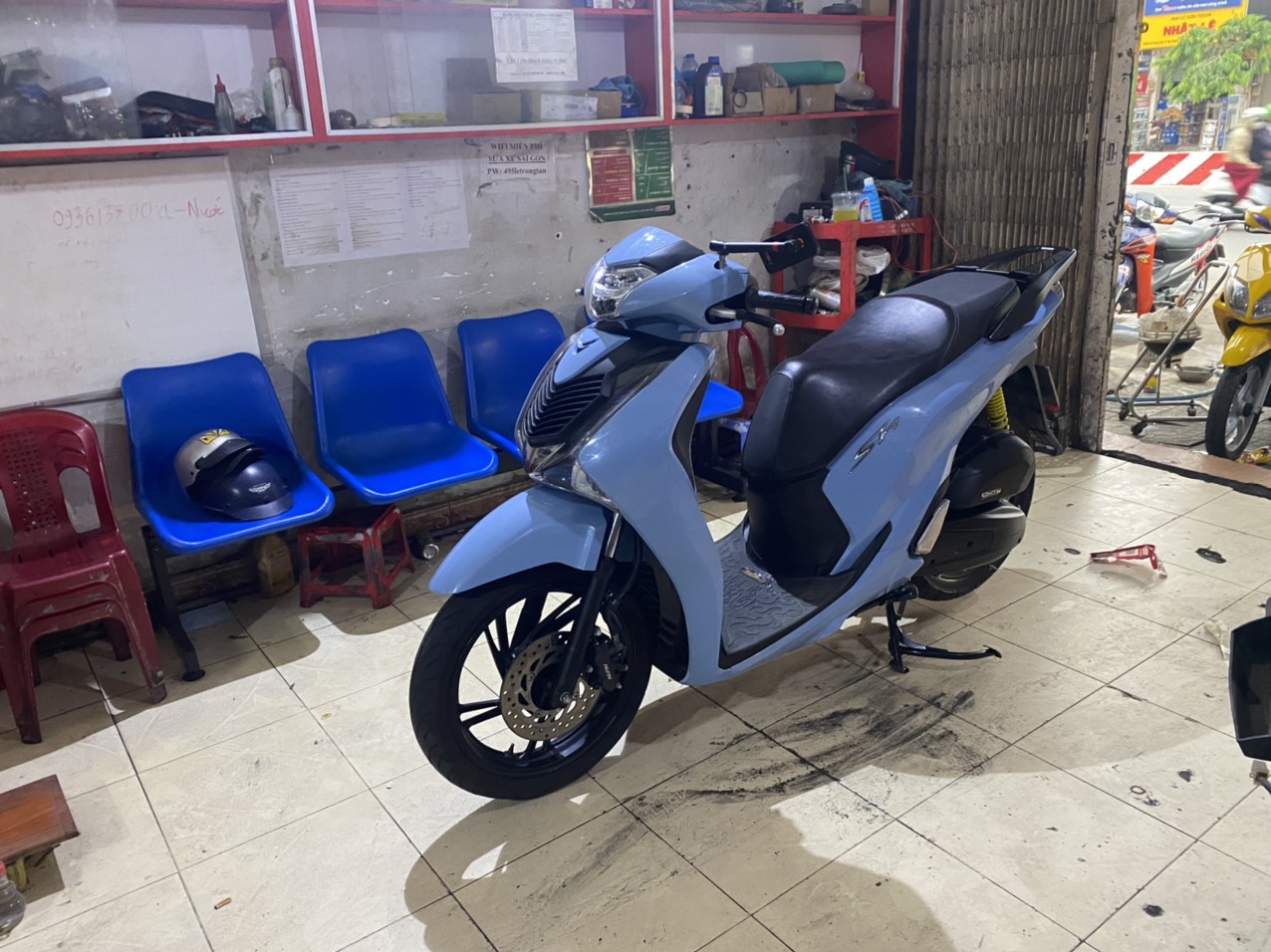 Sơn xe Honda Sh màu xanh biển cực đẹp. - SƠN XE SÀI GÒN