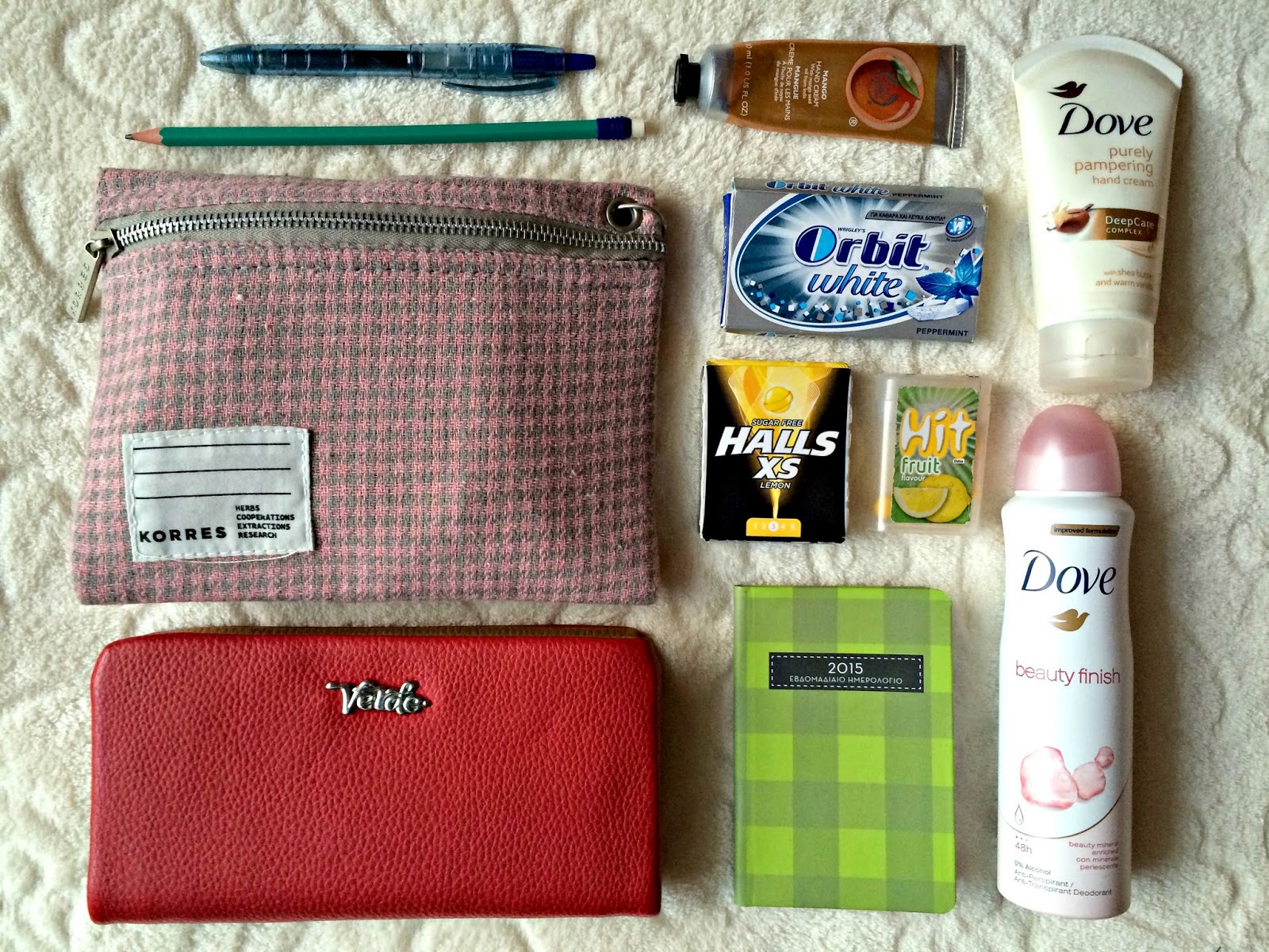 whats in my bag bubblybeauty