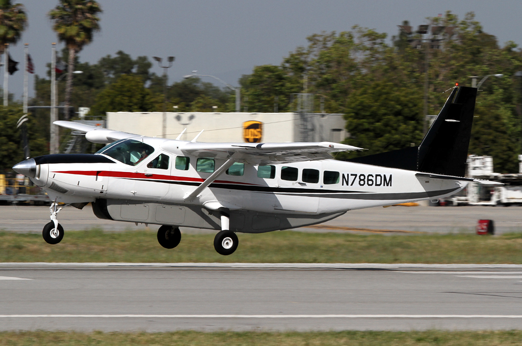 Aero Pacific Flightlines: Cessna 208B N786DM