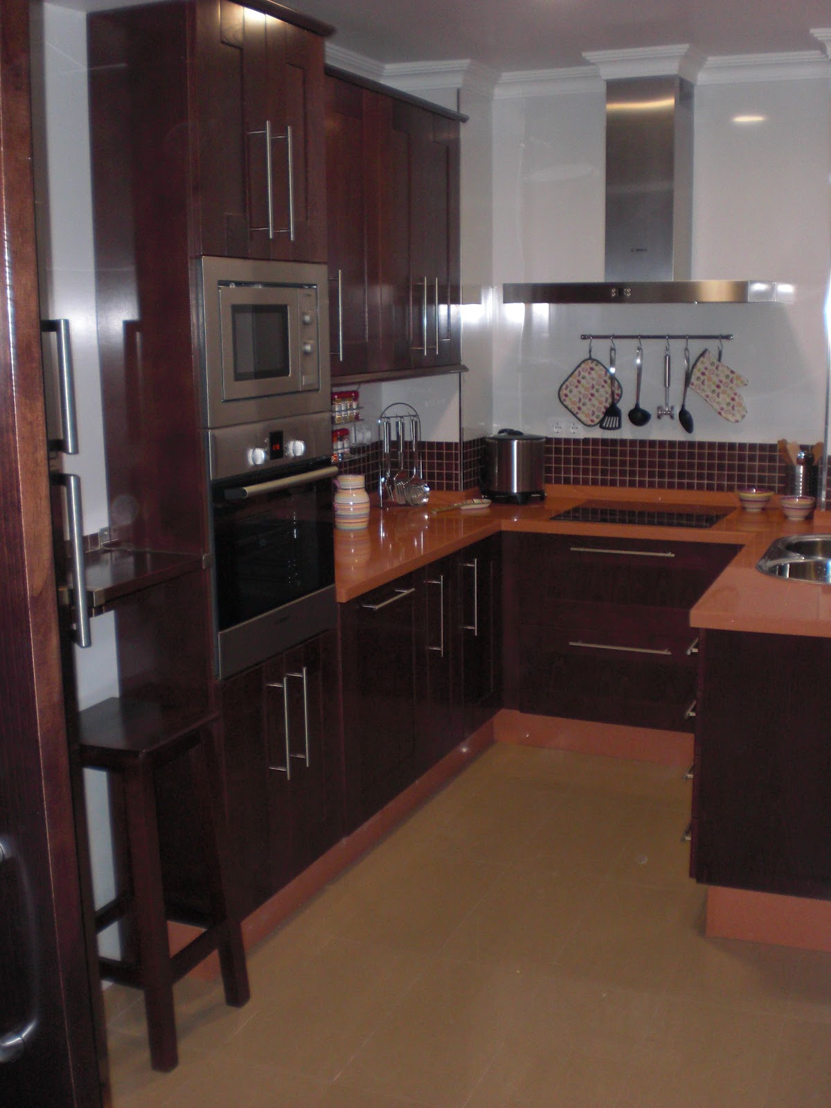 CARPINTERIA VELA: COCINAS Y MUEBLES DE BAÑO