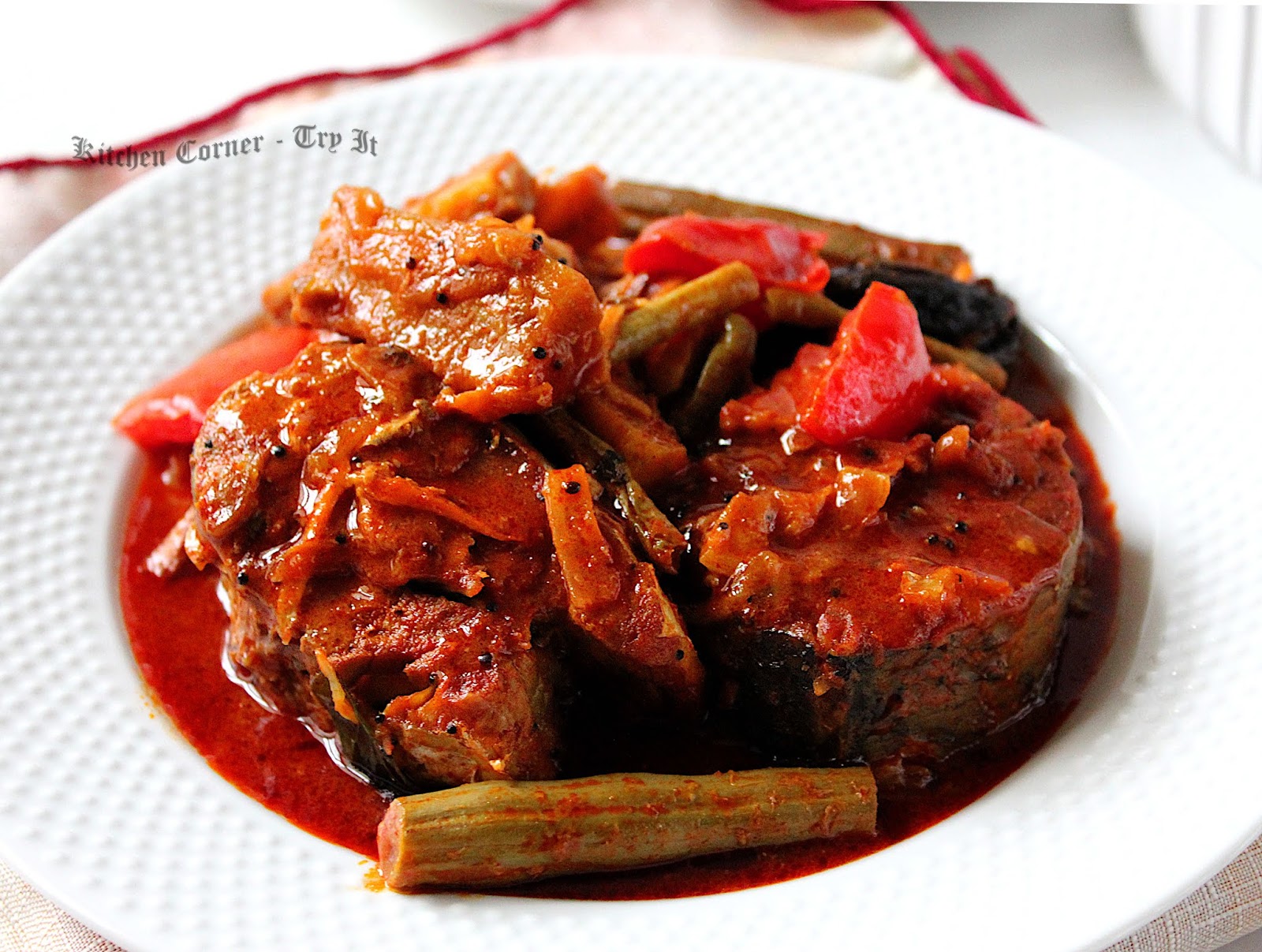 Zesty Fish Curry With Vegetables Thirutha Fish Curry