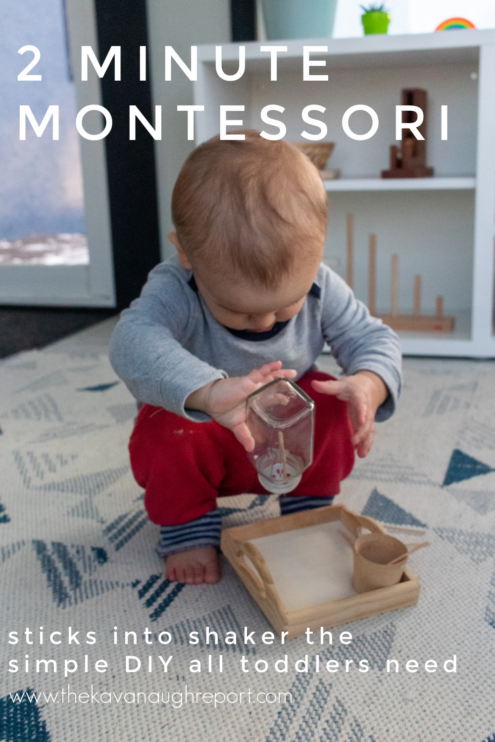 A simple Montessori toddler activity that you can put together in two minutes. This simple activity helps fine motor skills and fosters concentration.
