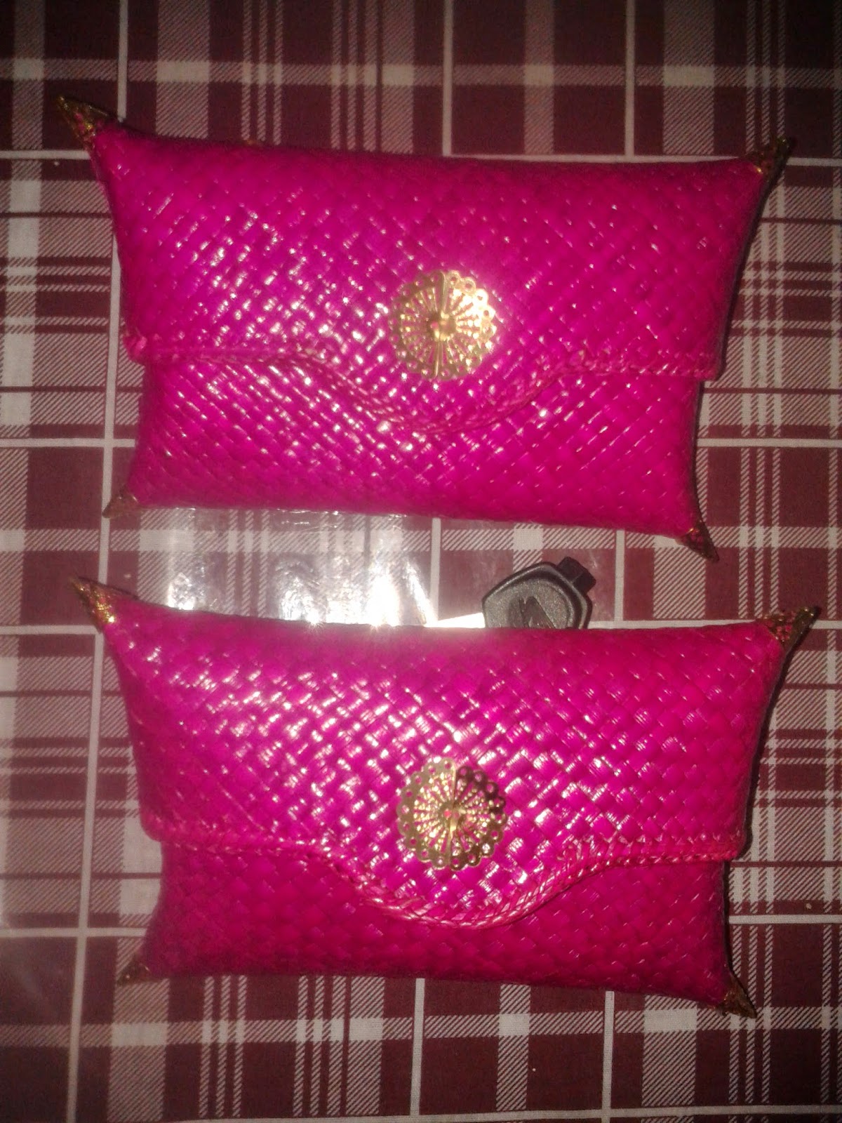 kerajinan rajapolah Clutch medium pandan halus 