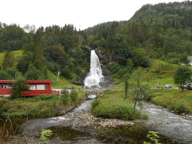 Día 4 (Eidfjord - Bergen) - Fiordos Noruegos - Oslo (14 días por nuestra cuenta) Agosto 2013 (6)