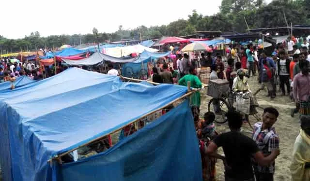 Sapahar village The crowd Gambhirir fair of Bengal