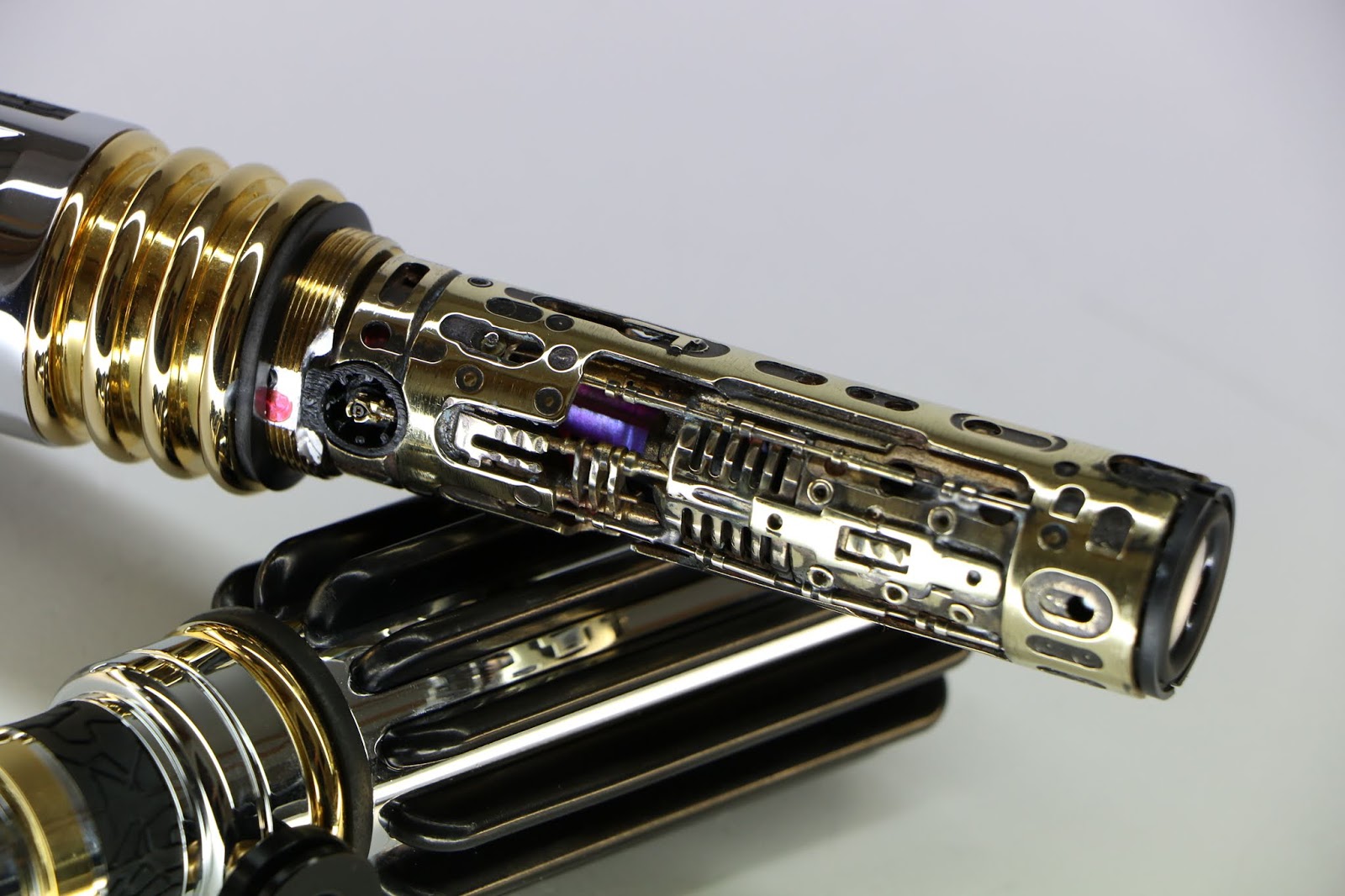 ROLIGHTSABERS MASTER WINDU Lightsaber