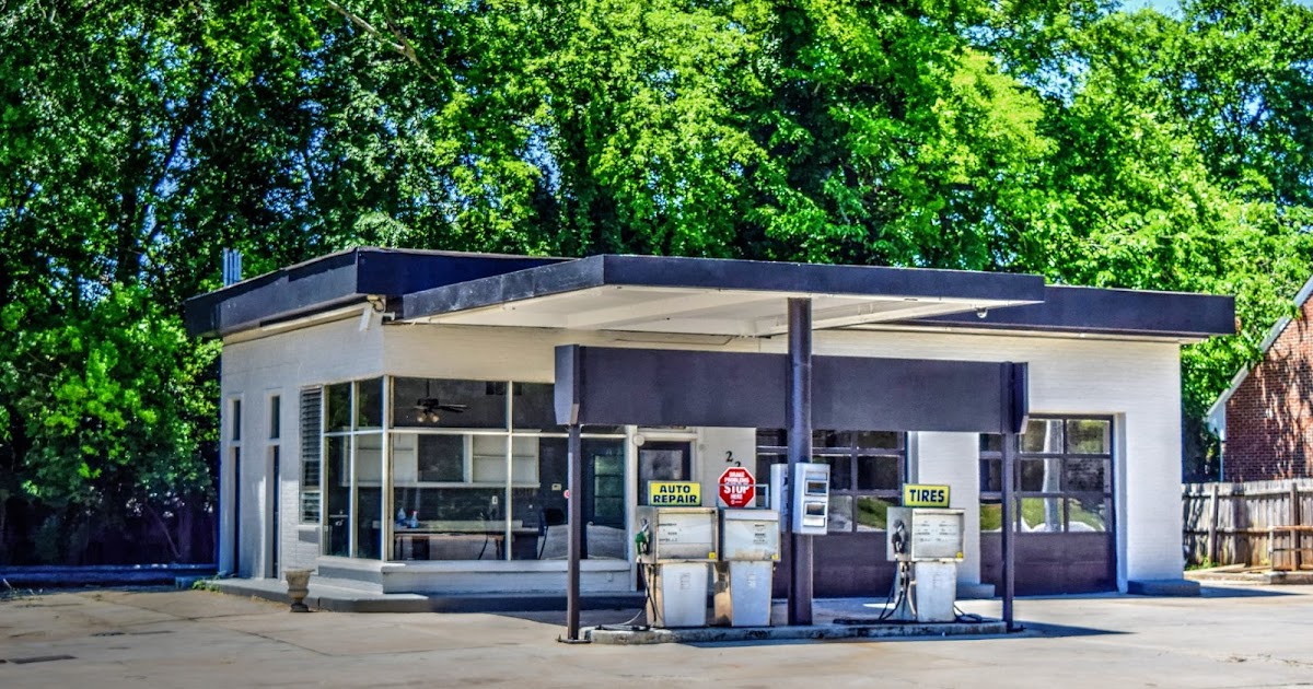 An Closed Gas Station in Milledgeville