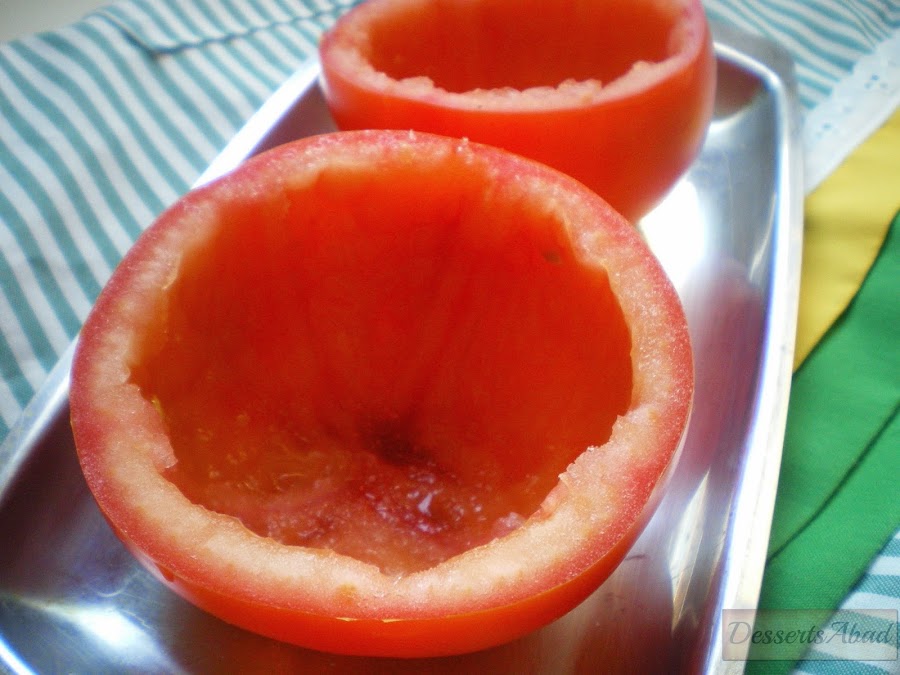 Tomates preparados para rellenar