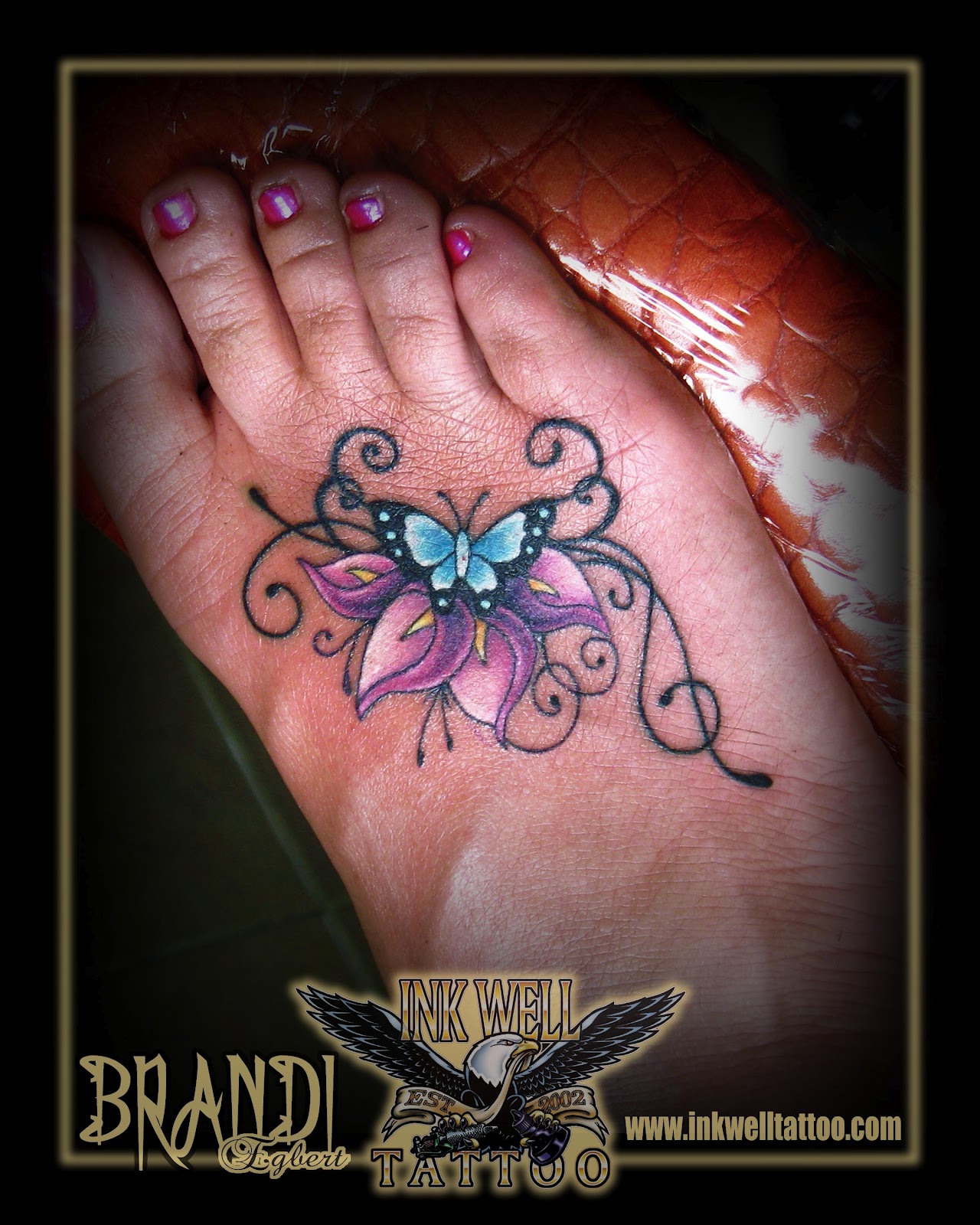 http://1.bp.blogspot.com/-H0MkC_GKKXc/T8UomdQgUrI/AAAAAAAAAGg/PsxuT4krmVE/s1600/brandi_butterflyfixandcallalilies_tattoo.jpg