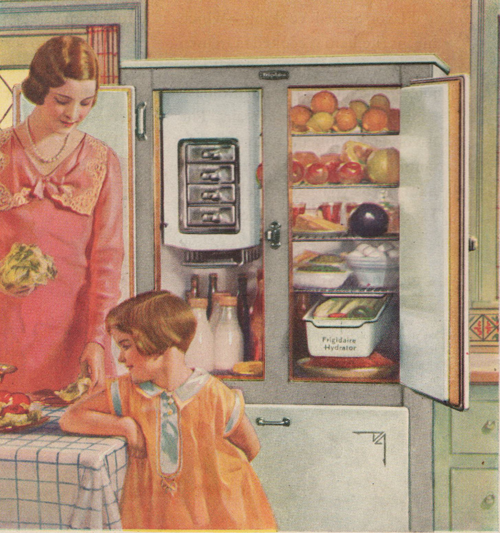Полная мама рассказы. Советская семья на кухне. Vintage story кухня. Холодильник полный с домохозяйки 1950-х. Крае ретро кухонный картинка.