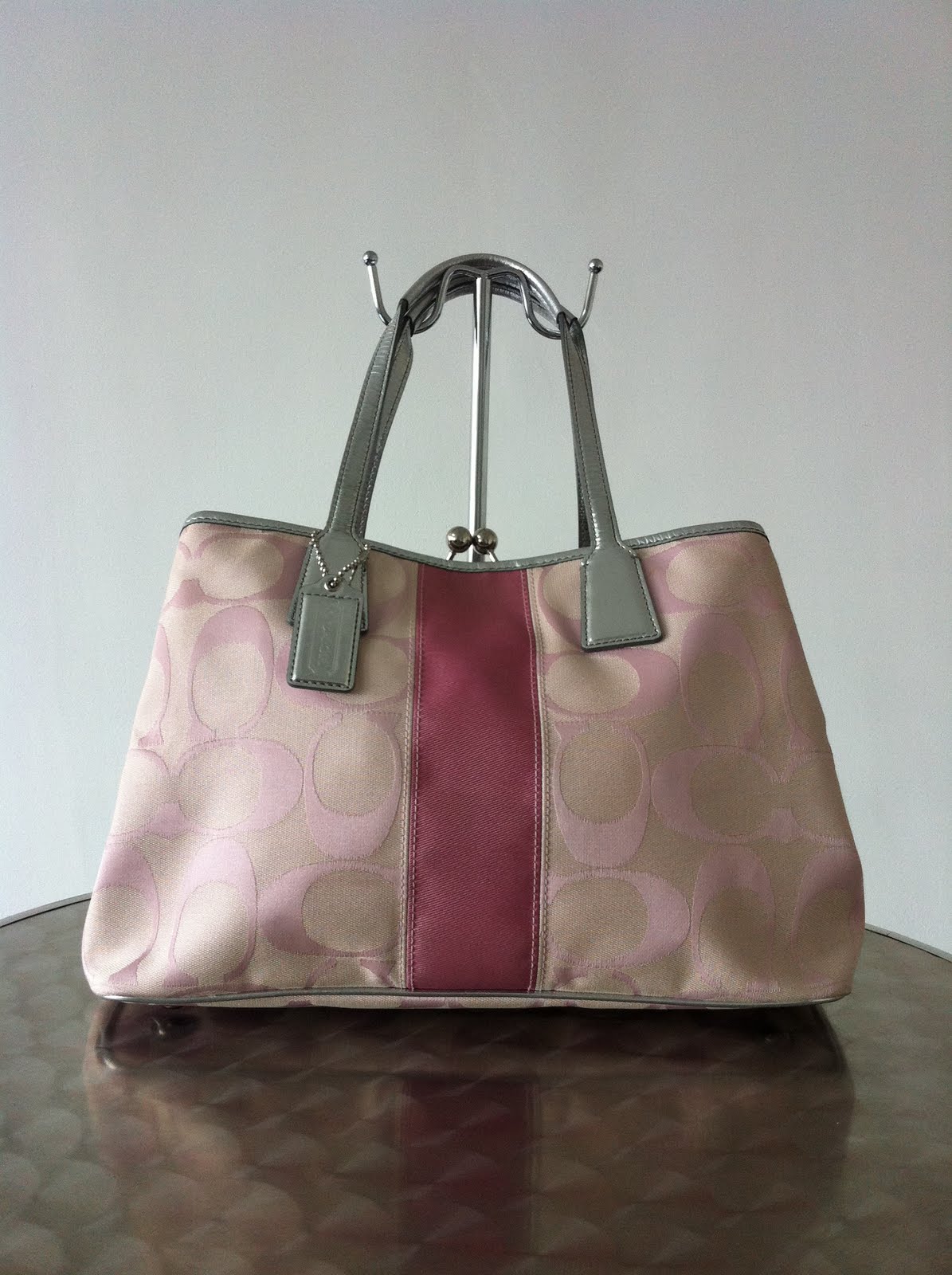 Sell Designer Purses Near Meaning